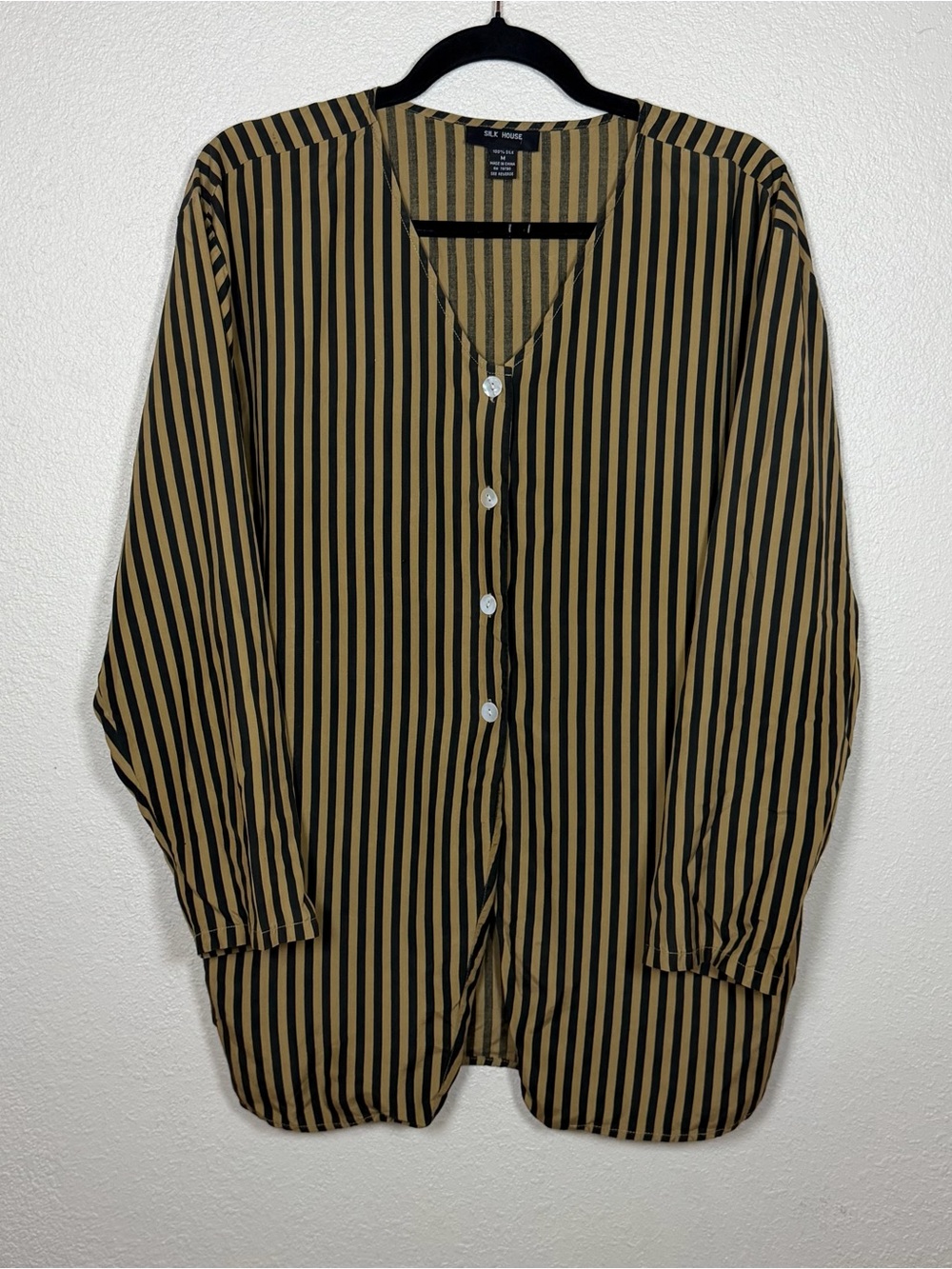 Vintage 100% Silk Tan Black Vertical Striped Slouchy Button Down V Neck M Office